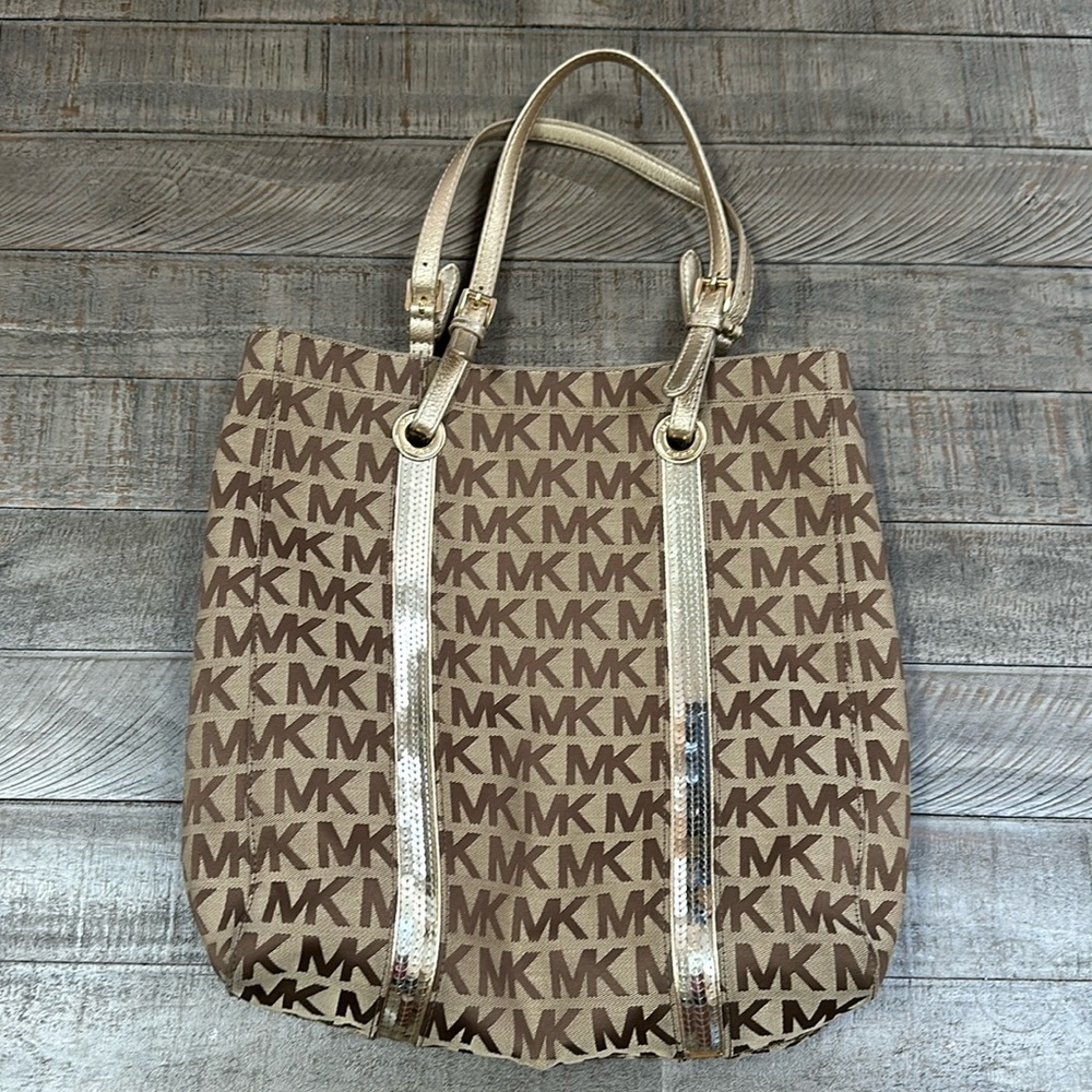 Gently used Michael Kors Purse